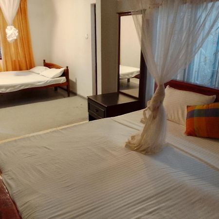 Sea Zone Resort Mirissa Bagian luar foto