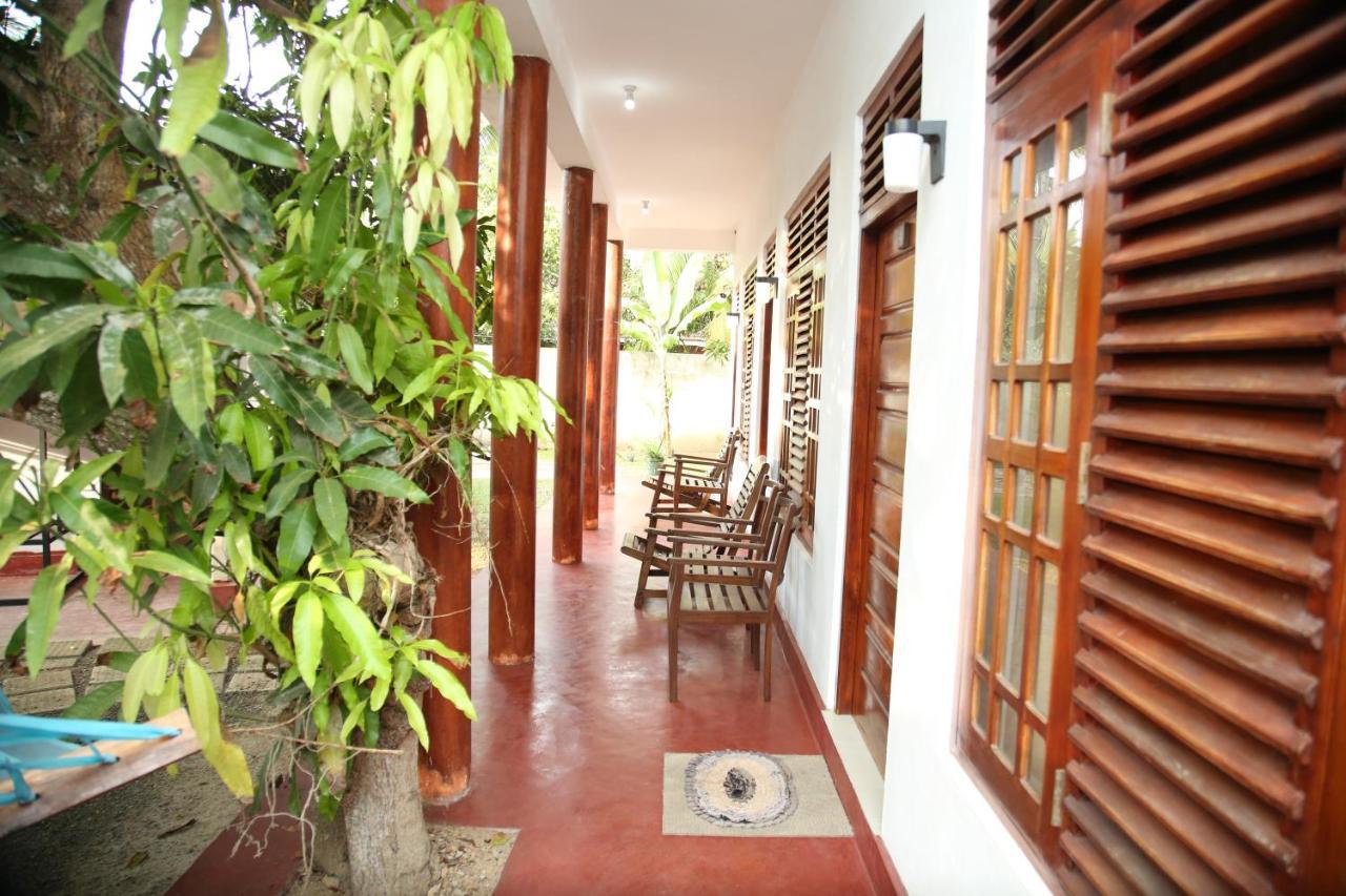 Sea Zone Resort Mirissa Bagian luar foto
