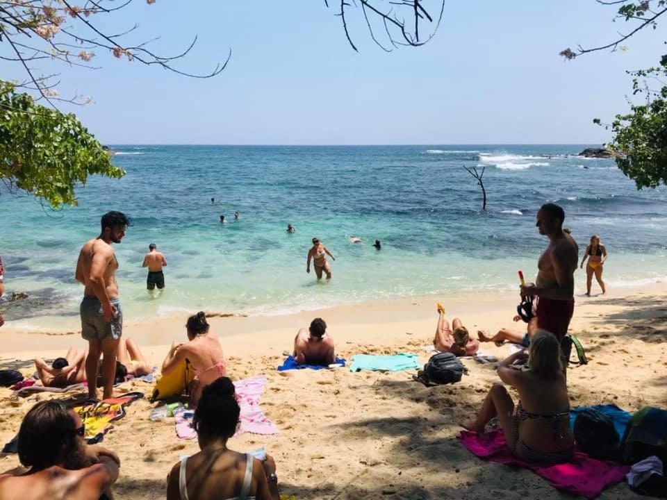 Sea Zone Resort Mirissa Bagian luar foto