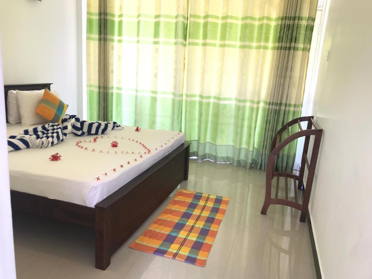 Sea Zone Resort Mirissa Bagian luar foto