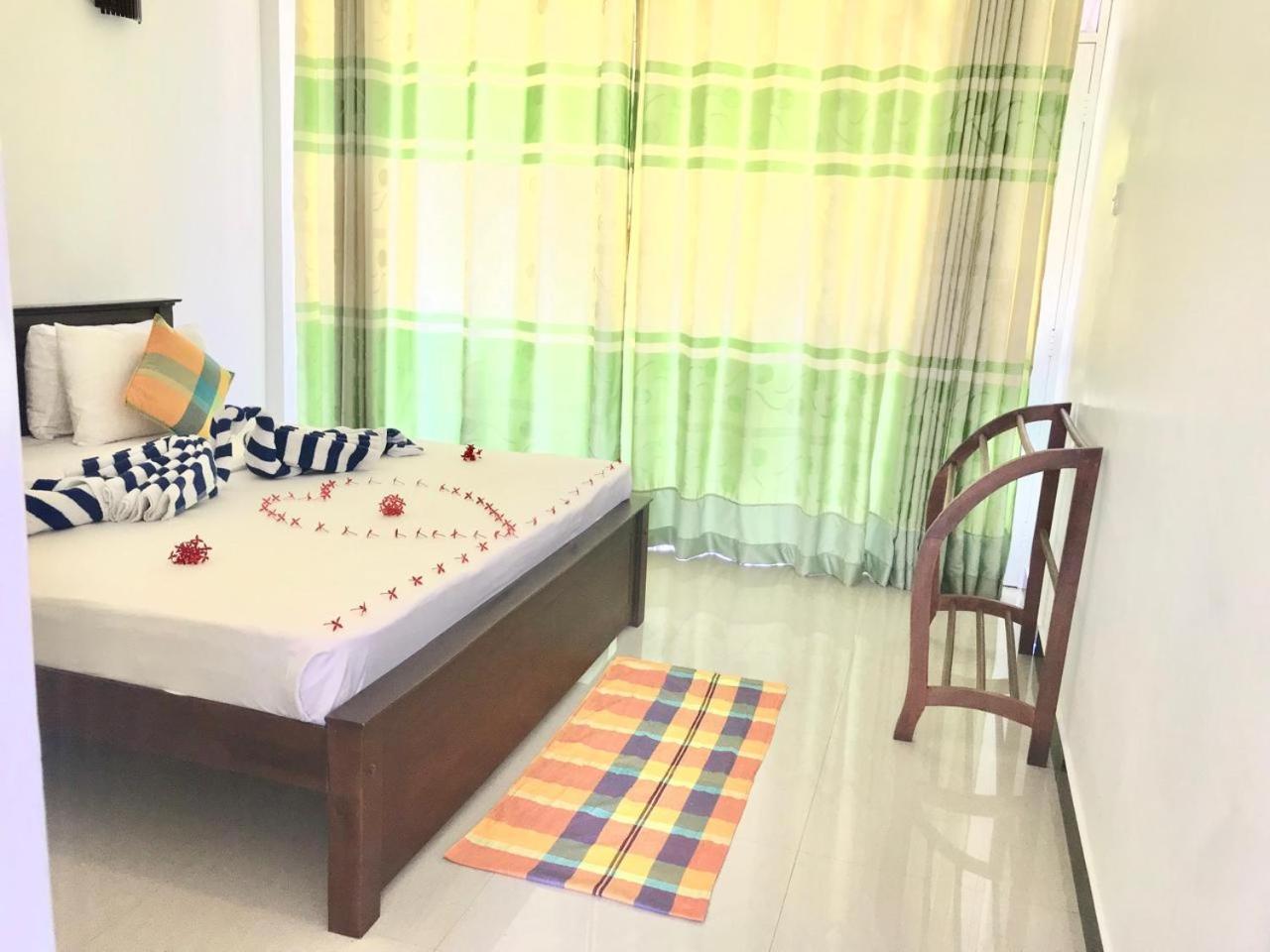 Sea Zone Resort Mirissa Bagian luar foto