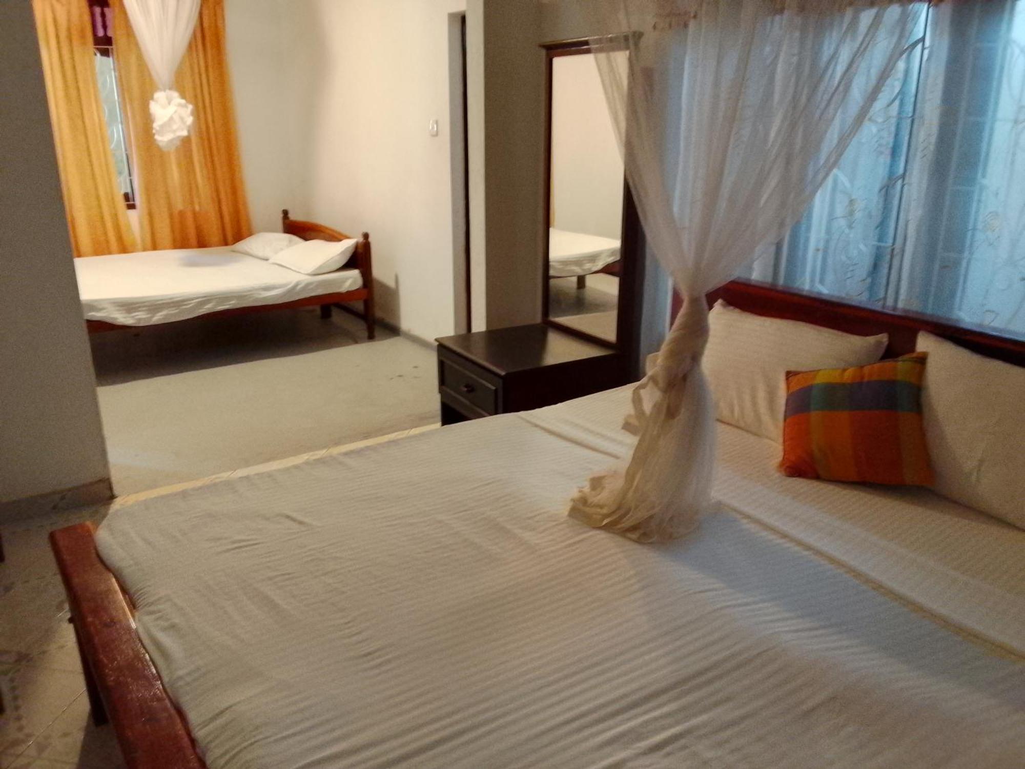 Sea Zone Resort Mirissa Bagian luar foto